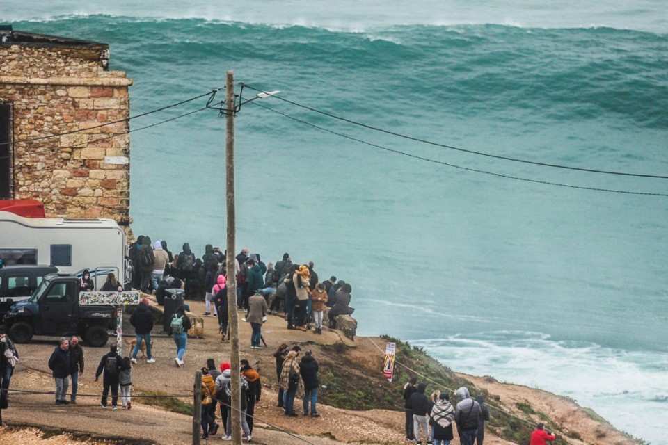 ondas gigantes nazaré 12.jpg