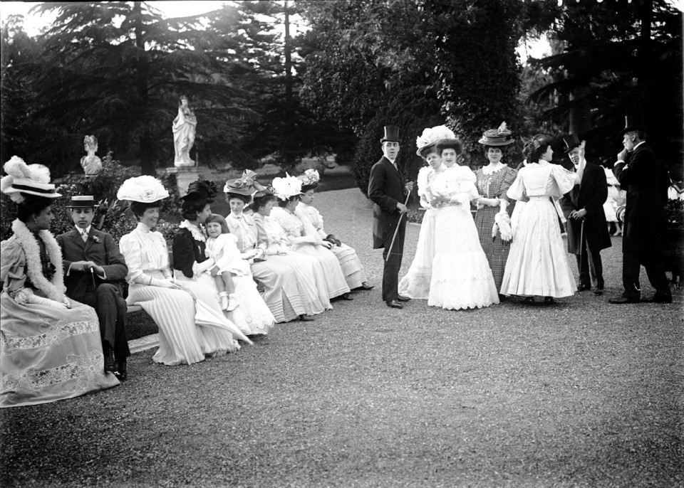 garden party1907 _3.jpg