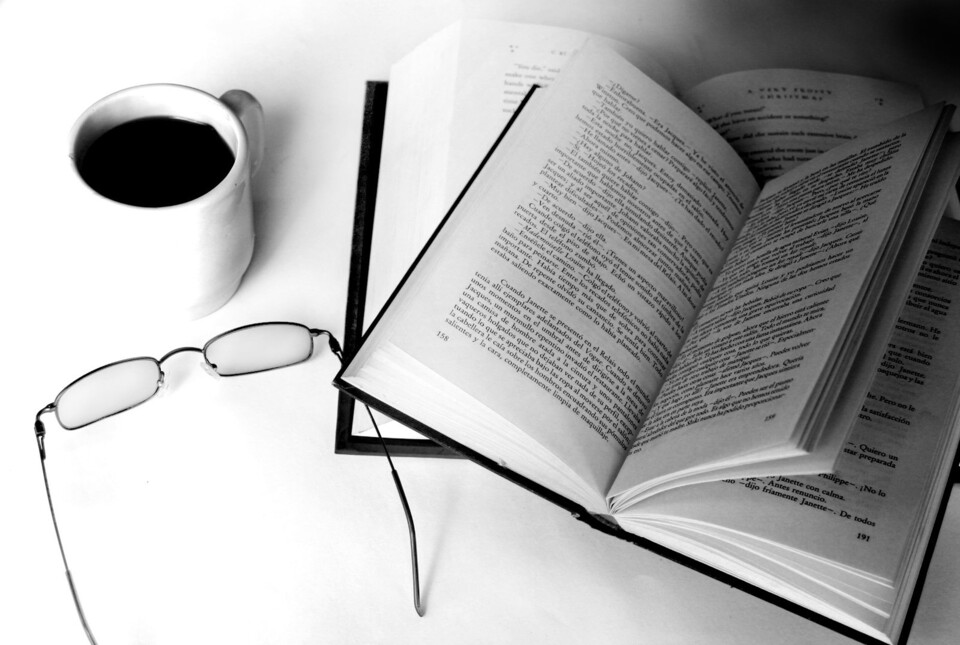 coffe-book-session-1567782.jpg