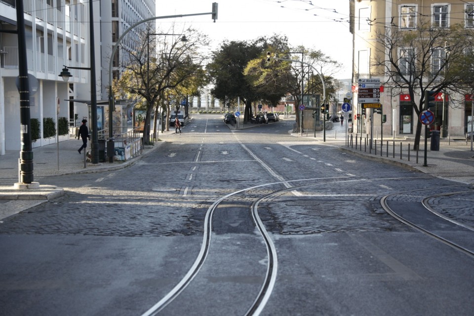 rua deserta.jpg