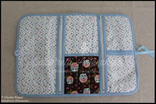 Estojo maquilhagem Mochinhos no Inverno2.JPG