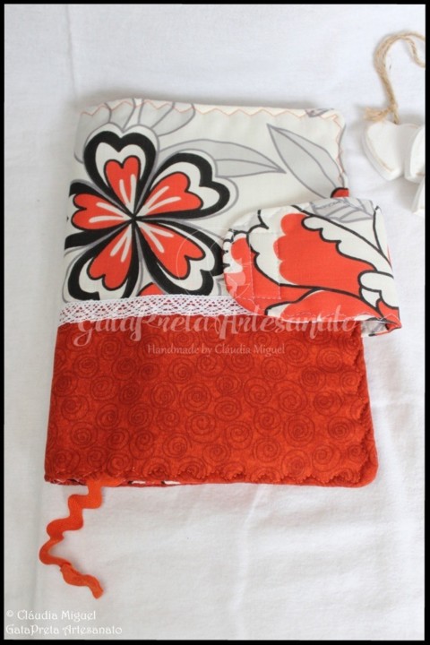 Capa de livros Retro Flowers1.JPG