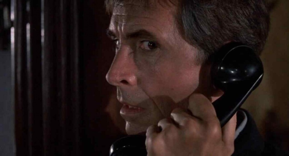psycho-ii-phone.jpg.crdownload