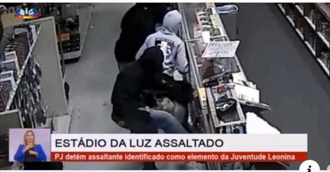 EGYvEhkWsAA0rXH (1).jpg