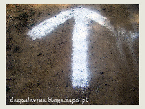 Setas para a cascata de Milfontes (ou não)