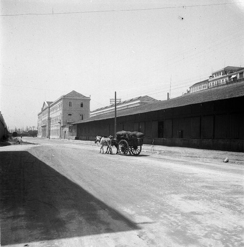 Construção Avenida Infante D. Henrique, por Joshua Benoliel