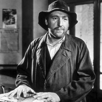 George Wilson no filme Uma tão longa ausência.jp