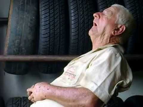 velhinho.jpg velhinho.jpg