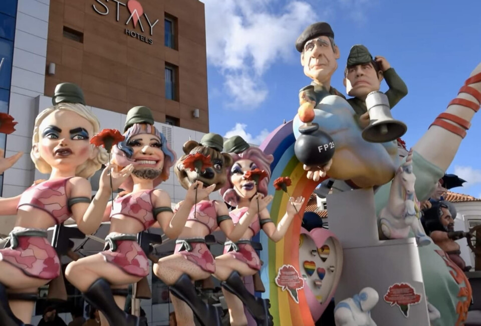 generais 25 abril gay carnaval torres vedras