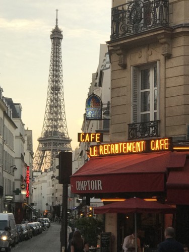Primeira Casa da Rua by Nuno Matos Cabral em Paris Primeira Casa da Rua by Nuno Matos Cabral em Paris