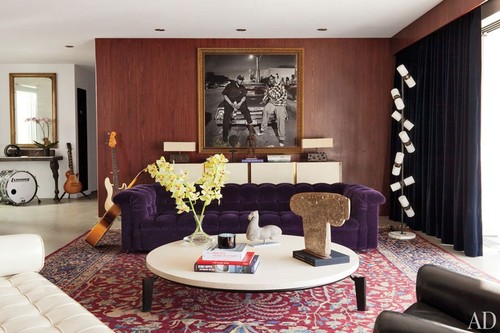 item2.rendition.slideshowHorizontal.adam-levine-ho