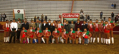 Foto Artistas Final.JPG