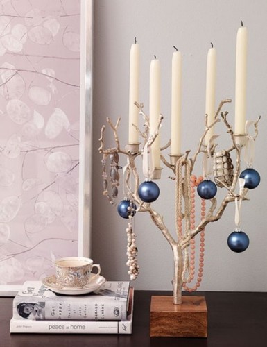 Unusual-candles-for-table-decorating-ideas-christm