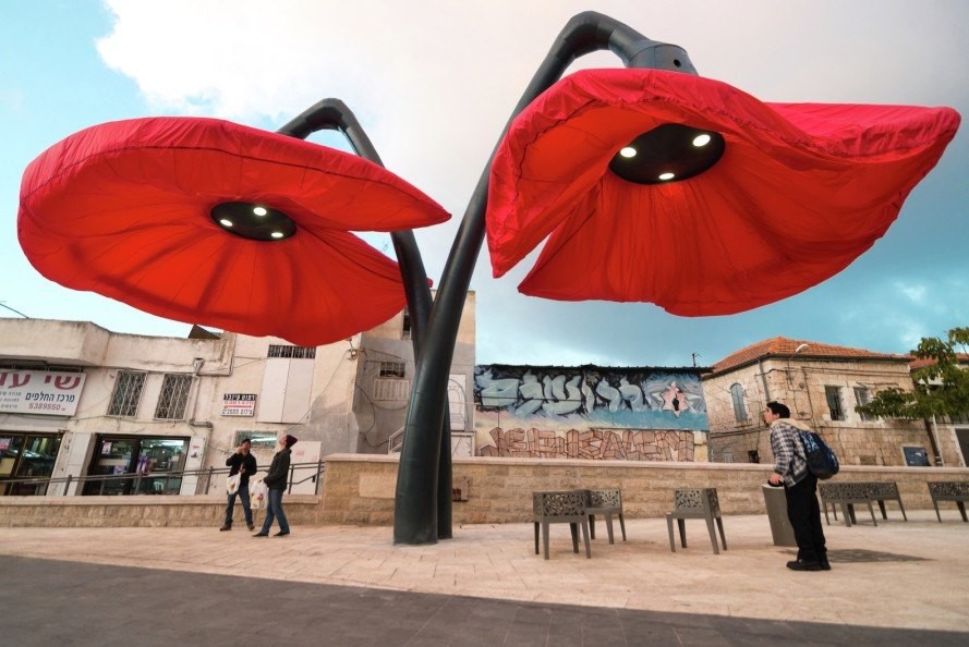 Warde-by-HQ-Architects-@ Primeira Casa da Rua by N