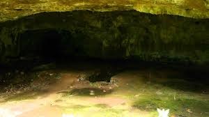 grutas.jpg grutas.jpg