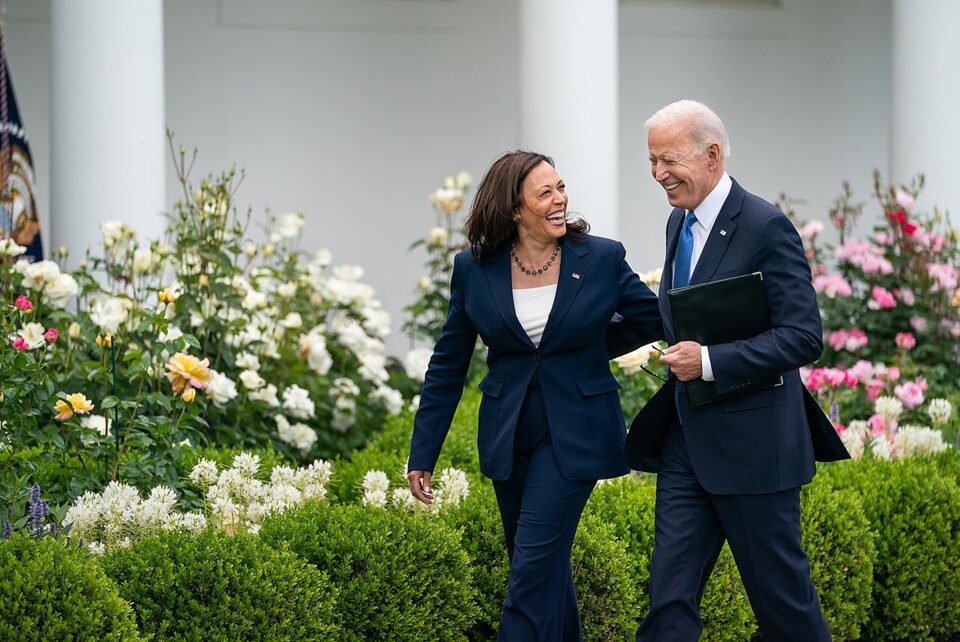 Kamala e Biden.jpg