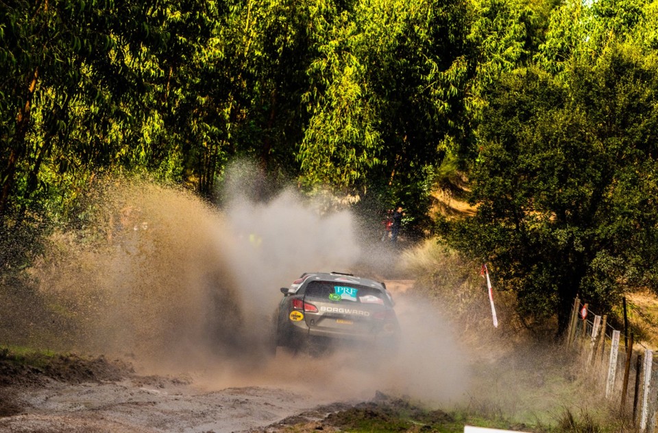 Borgward BX7 DKR da Borgward Rally Team (18).jpg Borgward BX7 DKR da Borgward Rally Team (18).jpg