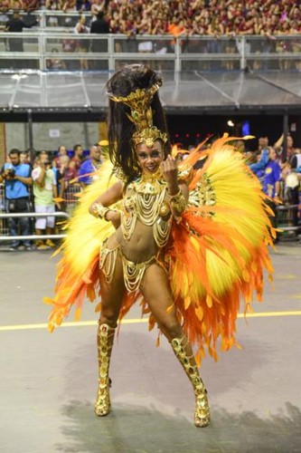 Stephanye Cristinne (Carnaval S.Paulo 2018).jpg