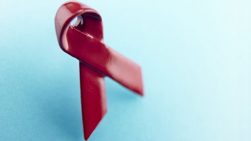 laco-vermelho-combate-aids-size-598.jpg