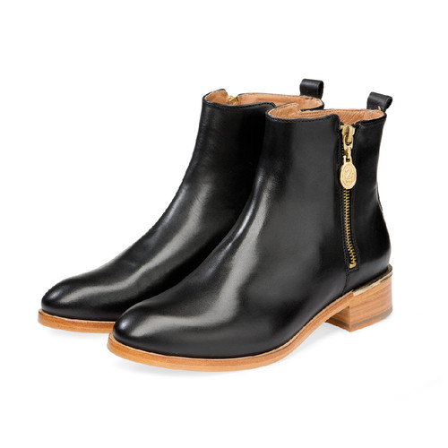 Patras - Black 2.jpg