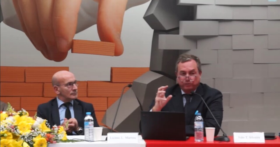 ConferenciaSOJ=11=LicinioLopesMartins+JoaoTiagoSil