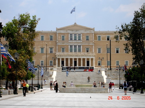 Praça Syntagma, Atenas.jpg