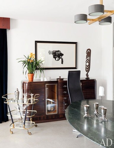 item5.rendition.slideshowVertical.adam-levine-holl