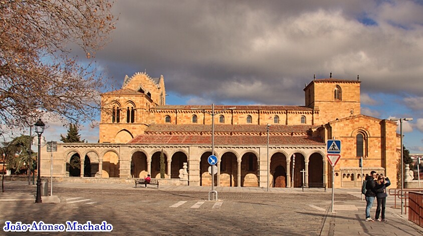 IGREJA DE S. VICENTE DE ÁVILA.JPG