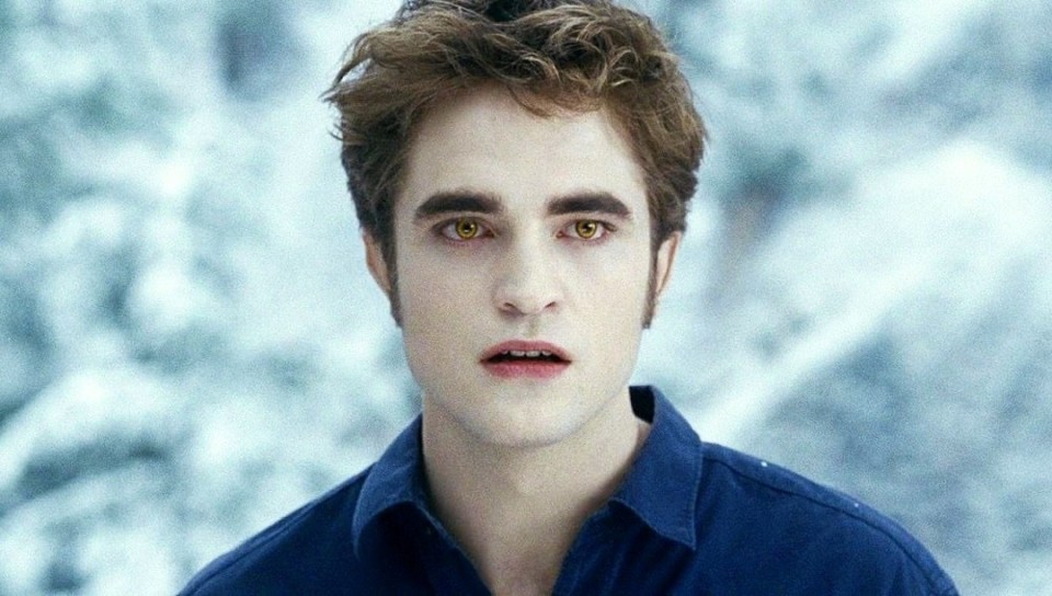 Robert-Pattinson-Twilight-Edward-Cullen-Midnight-S