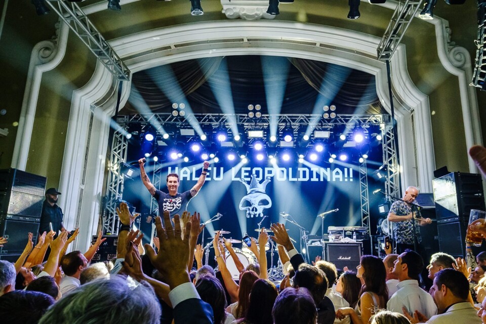 festa-show-alj-161-anos-com-capital-inicial1733236