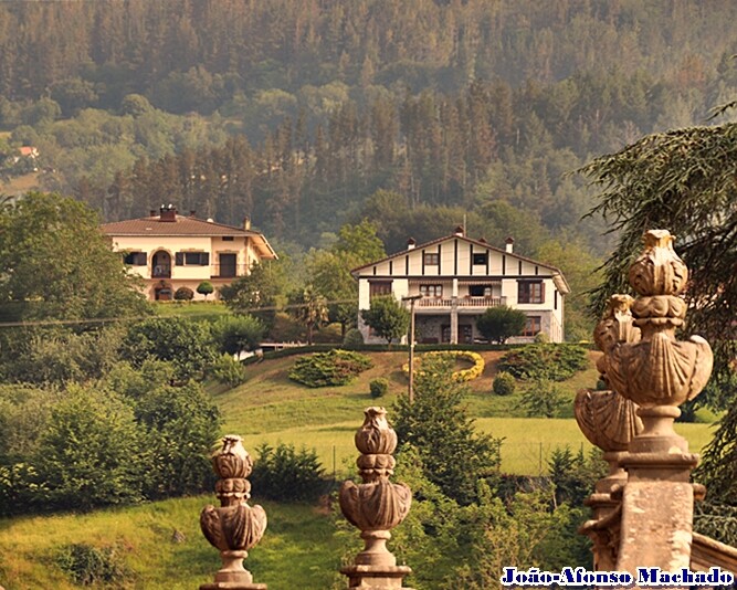 DO SANTUÁRIO PARA A SERRA.JPG