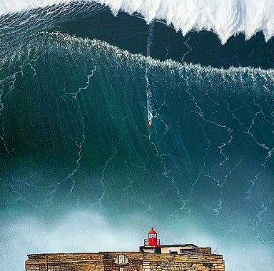 Nazare!!! garrett McNamara.jpg