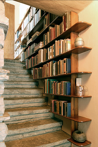 staircase-bookshelf1-634x951.png