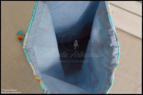 Mochila criança Passarinhos Coloridos4.JPG