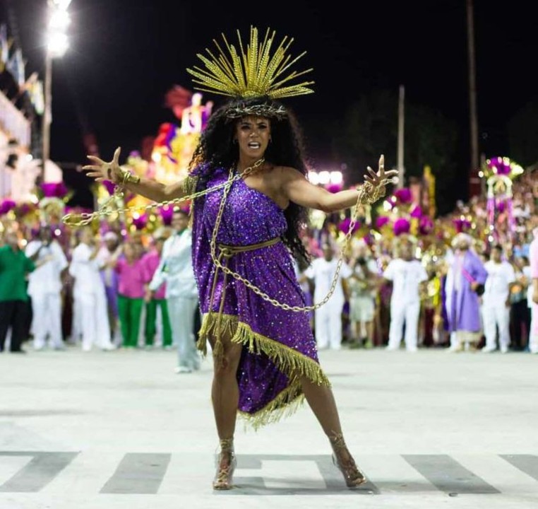 Evelyn Bastos (Carnaval Rio 2020).jpg