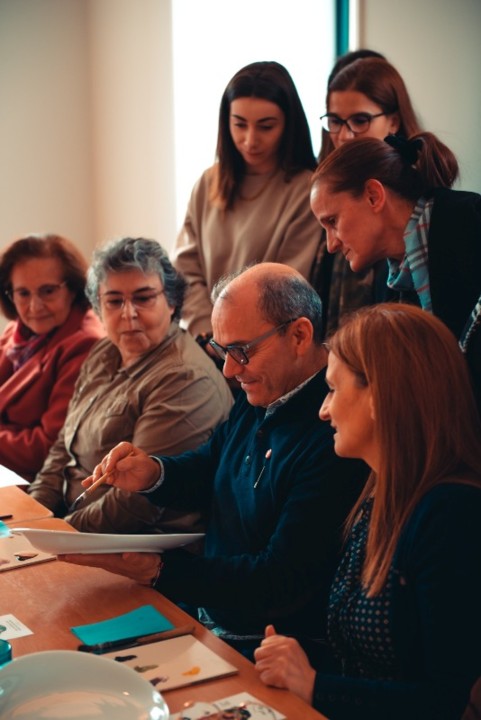 oficina de arte - pintura em porcelana (4).jpg