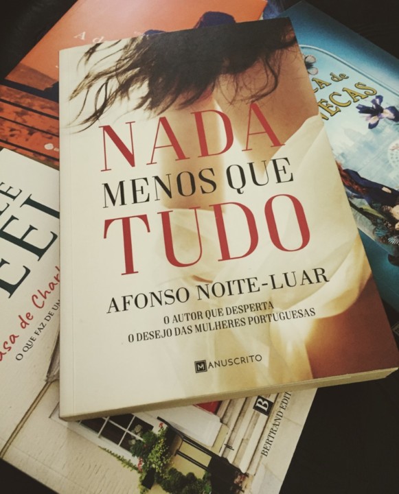 nada menos que tudo.jpg