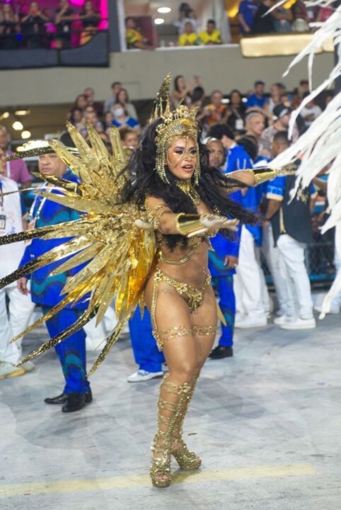 Raissa Oliveira (Carnaval Rio 2022).jpg