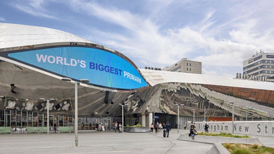 CL9-Birmingham-Pavilions-0572_resultado-1200x675_c