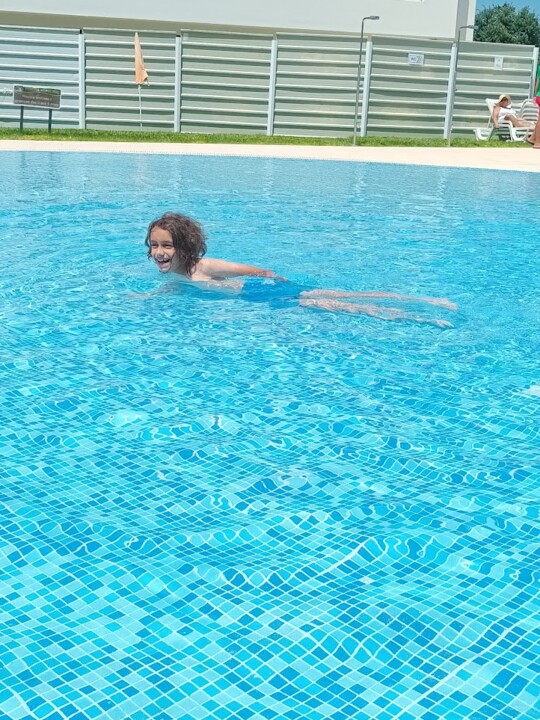 Não me canso disto_piscina1.jpg