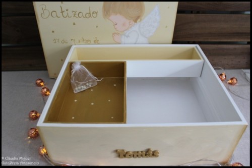 Caixa de batizado Anjinho Dourado3.JPG