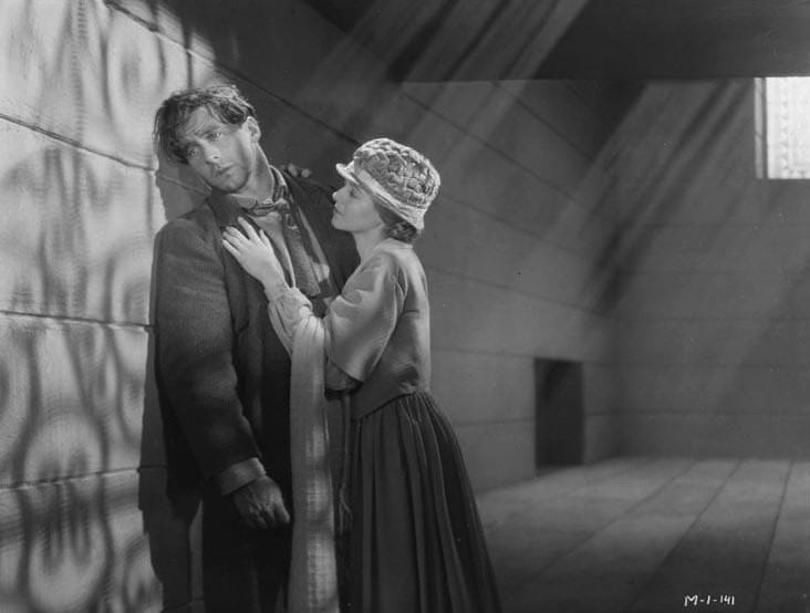 MV5BM2E1ZWY5NjItZjY3Mi00ZGM5LWIwZjEtMGFhYjE2Y2RkNm