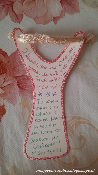 Mala com funda e pedrinhas do rei David 3 v2.jpeg