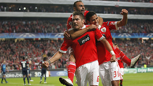 Celebração de golo na Champions League, Sport Lisboa e Benfica