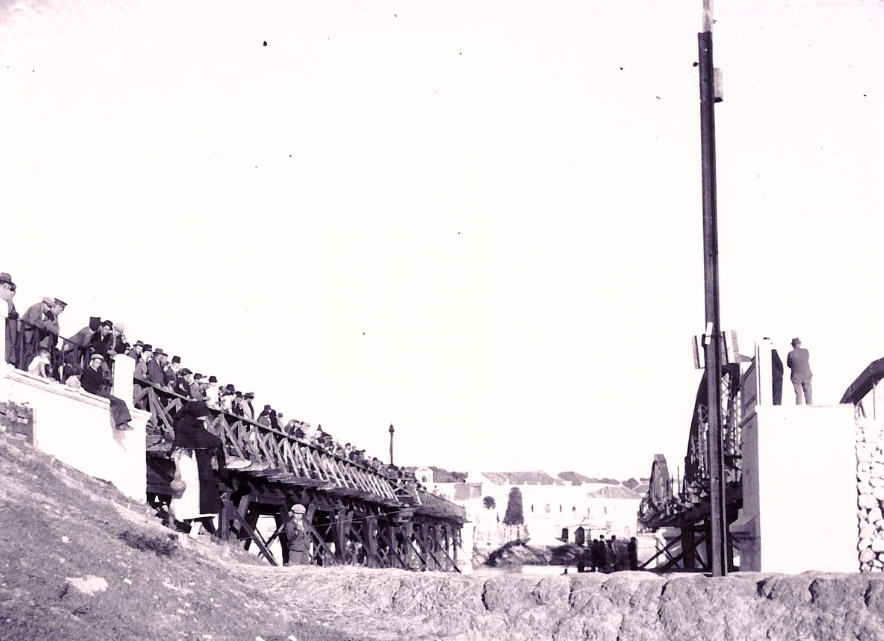 ponte mirones.PNG ponte mirones.PNG