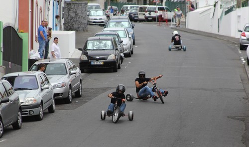 Foto Carros Ladeira Trikes ABETT.JPG