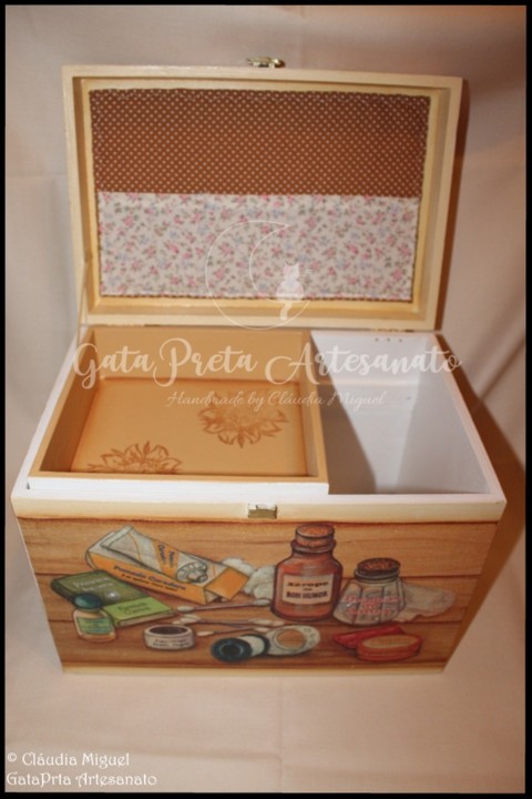 Caixa de medicamentos Remédios MilagrososV-2.JPG