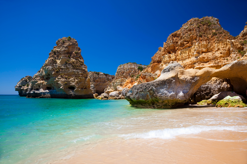 praia da marinha - algarve - lonely planet.png