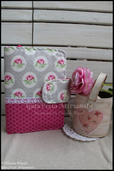 Capa de livros Fucsia and Roses1.JPG