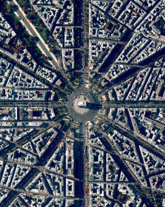 ris, arco do triunfo.jpeg